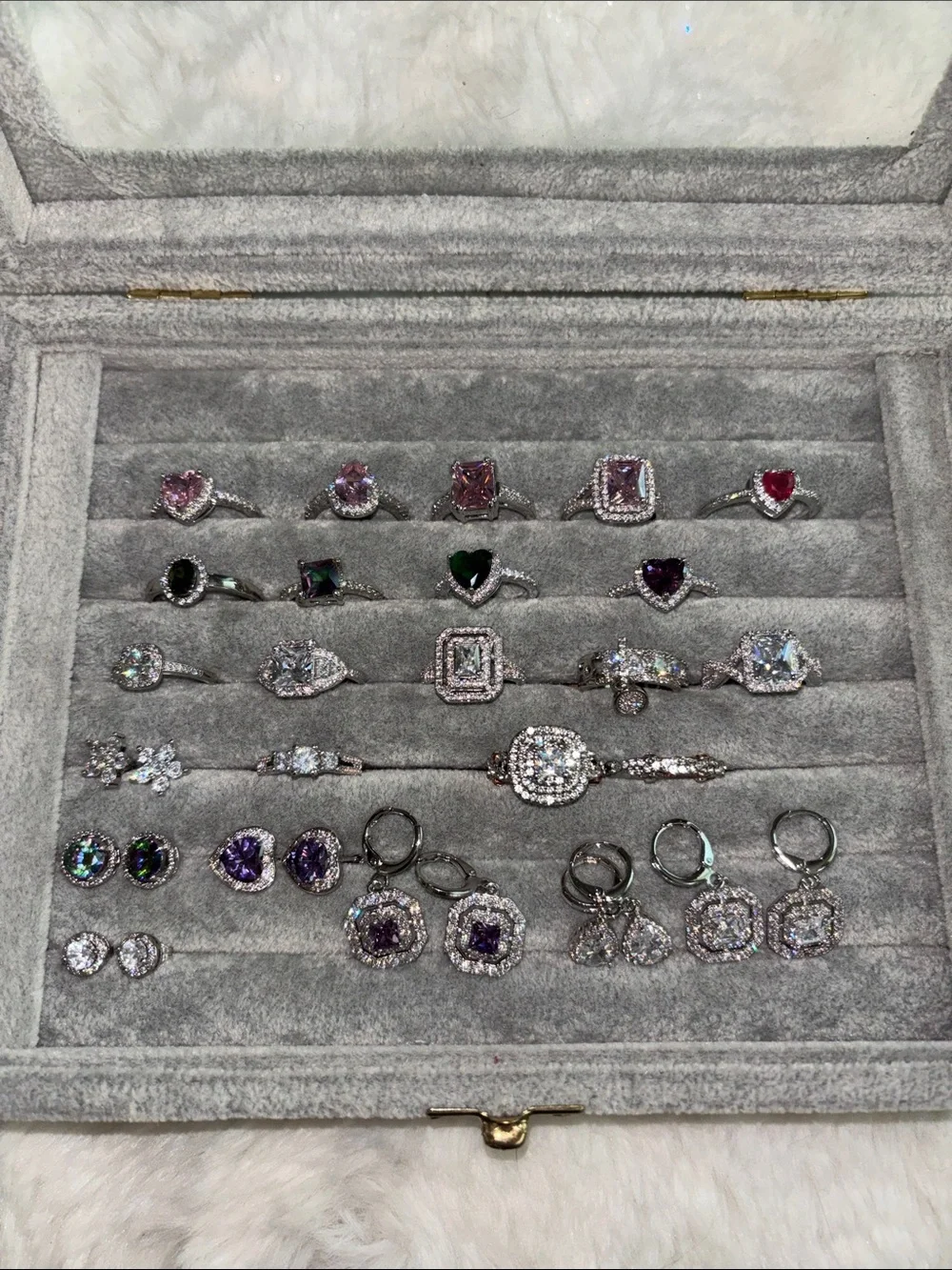 Jewelry elegant women
